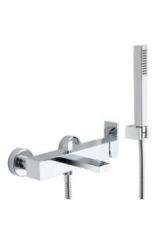 Смеситель для ванны и душа однорычажный в комплекте с ручным душем UNIKA-VDM3-03/24